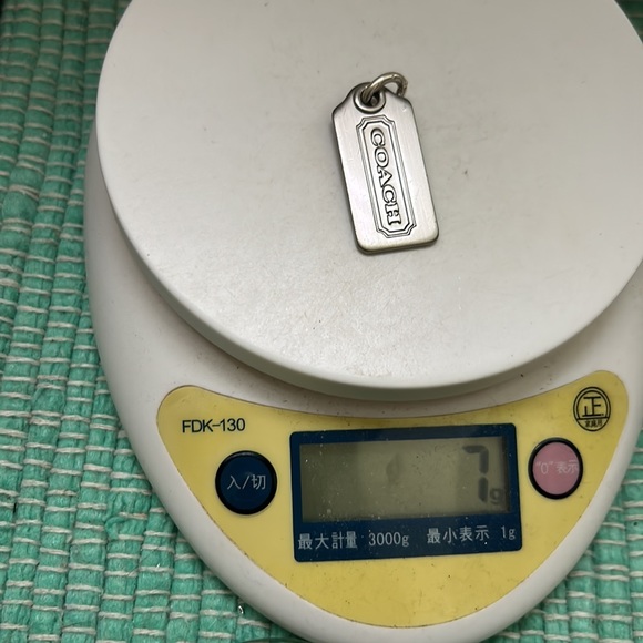 🖤Coach Satin silvertone metal pendant - Picture 9 of 9